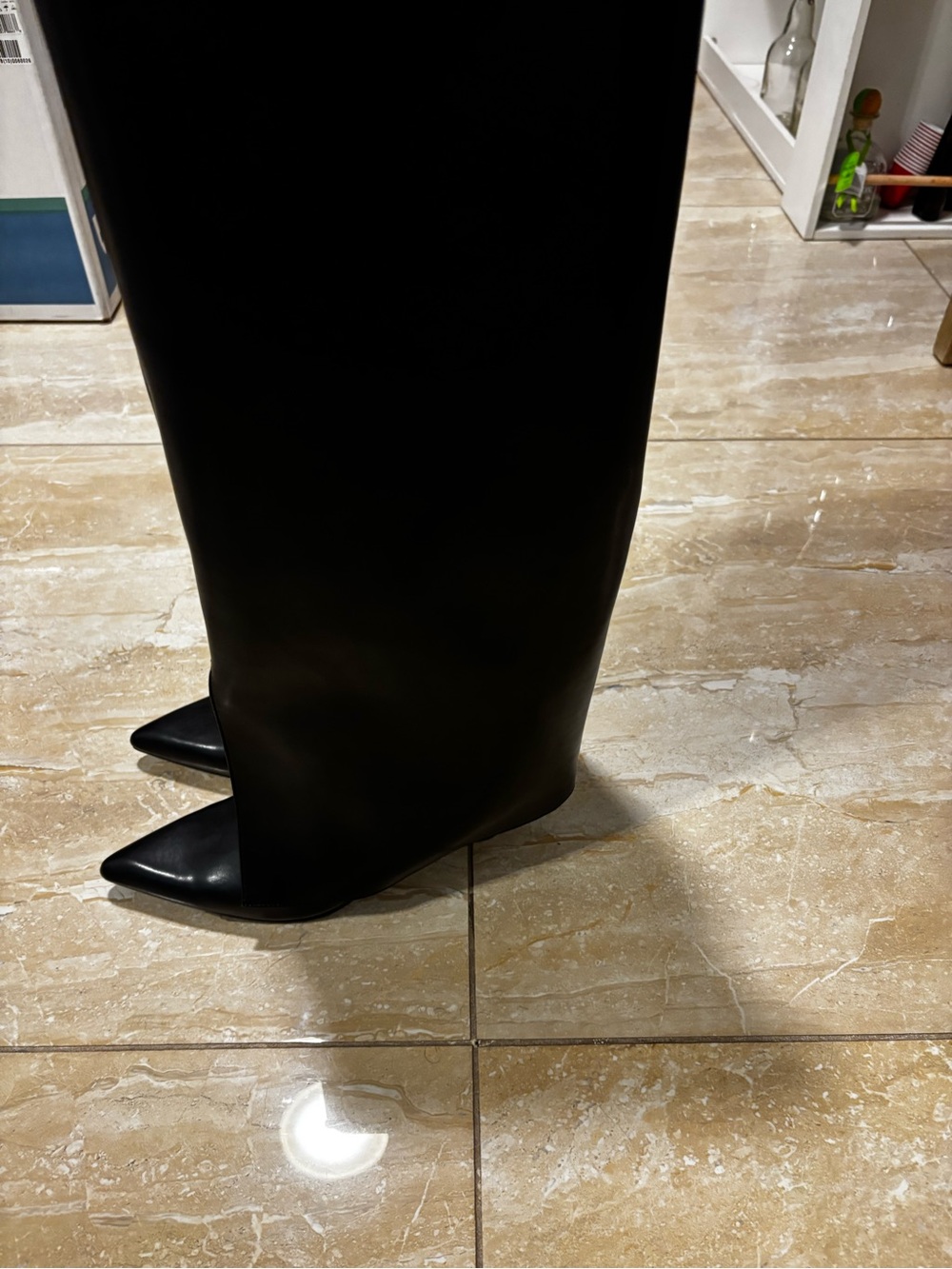 Brand new Urban Revivo Black Knee-High Pointed-Toe Heeled Boots - Picture 7 of 8